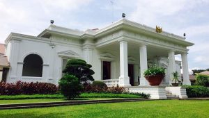 Istana Merdeka Tidak Bau Kolonial