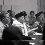 Merdeka menurut Buya Hamka adalah keadilan. Maka seseorang yang menyadari kemerdekaannya ia akan mengetahui apa haknya dan tahu kewajibannya. Kemerdekaan tidak bisa dibeli.