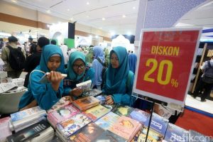 Islamic Book Fair, Pro-U, dan Kisah ‘Buku Dilawan Buku’