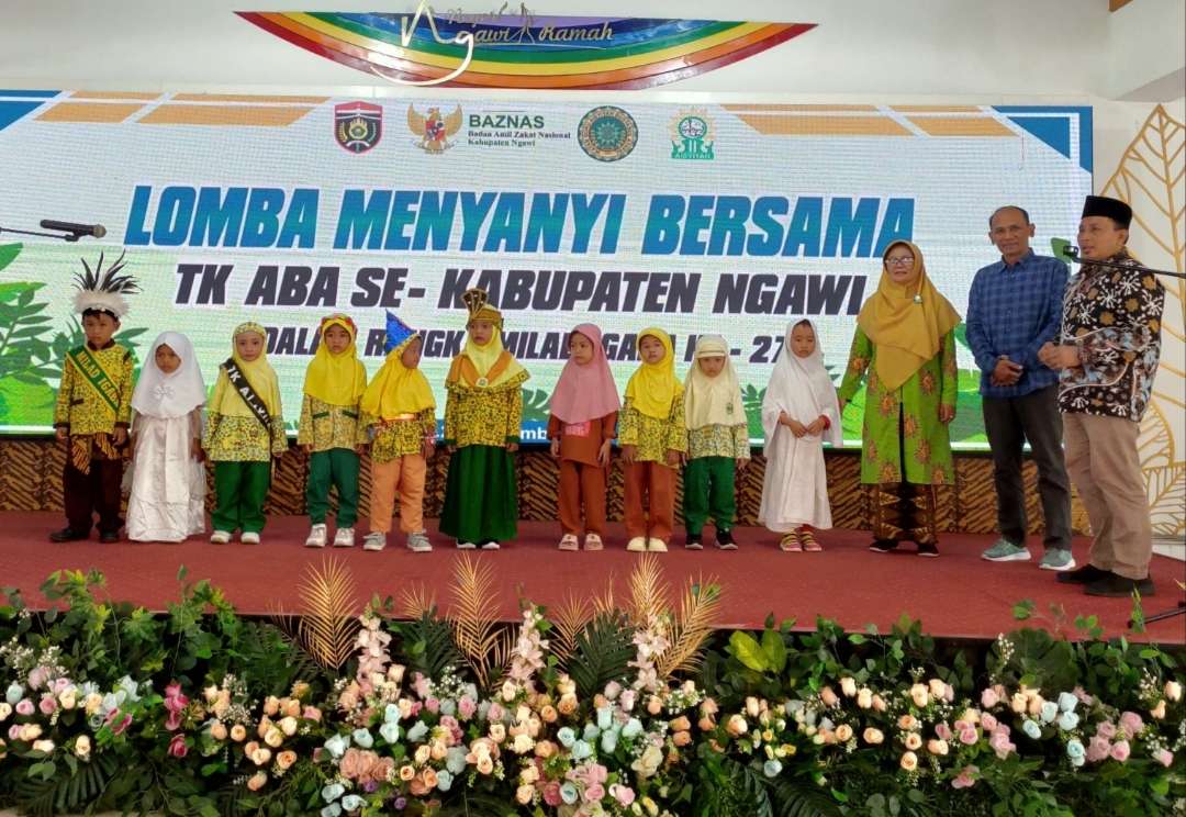 Meriah! Begitulah Lomba Menyanyi Bersama TK Aisyiyah se-Kabupaten Ngawi dalam memperingati Milad Ke-27 IGABA Ngawi. Ada tampilan pantomim, drama, hingga paduan suara. 