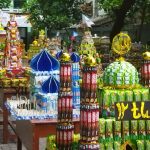 Tumpeng-tumpeng antimainstream kreasi SMK Sunan Giri Menganti, Gresik, dibuat untuk untuk merayakan Maulid Nabi Muhammad Saw. Bentuk kreativitas tanpa batas.