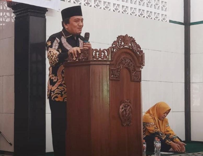 Muhammadiyah tidak anti Maulid Nabi disampaikan oleh Rektor Universitas Muhammadiyah Jakarta, Prof. Ma’mun Murod, M.Si. dalam pengajian yang diselenggarakan Majelis Tabligh dan Ketarjihan PDA Kota Depok.