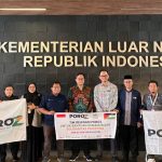 Poroz atau Perkumpulan Organisasi Pengelola Zakat berkolaborasi untuk membawa misi kemanusiaan ke Palestina. Mereka membawa 12 truk kontainer berisi pangan dan hygiene pack untuk dikirm ke pengungsi Paletina melalui Yordania