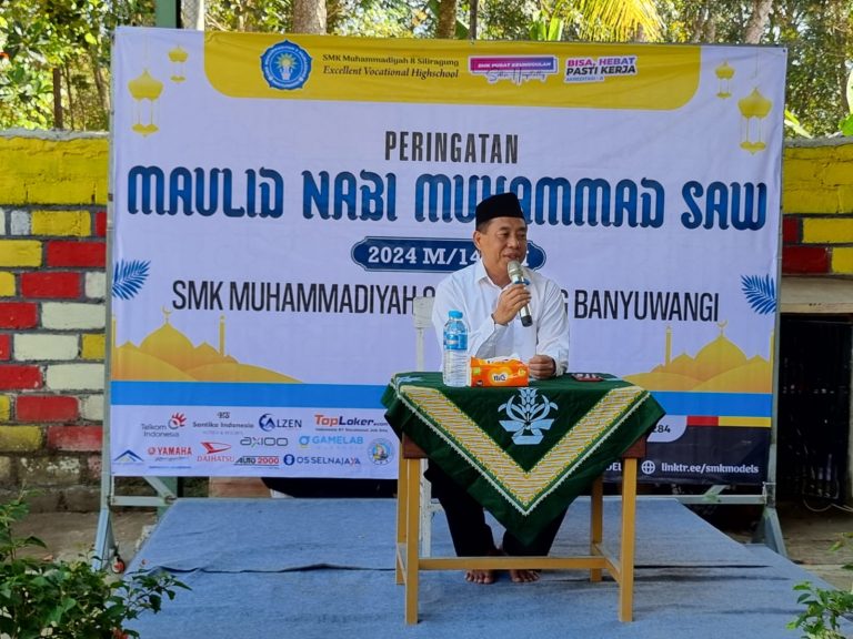 Tahun ini, SMK Models mengadakan peringatan Maulid Nabi Muhammad Saw. Acara sangra meriah dengan tauxia, hiberna, dan makan bersama.