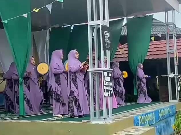 Merawat budaya dilakukan SMA Muhammadiyah Toboali Bangka Selatan dengan cara menggelar lomba hadrah dan rebana. Ini juga sebagai upaya untuk menghilangkan stigma bahwa Muhammadiyah antimaulid Nabi.