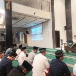 Miskin Cari Tuhan, Kaya Jadi Tuhan adalah tema menarik yang disampaikan Drs. Abu Nasir, M.Ag. dalam Kajian Bakda Subuh di Masjid Faqih Oesman Universitas Muhammadiyah Gresik, Ahad (20/10/2024). Berikut bagian pertama materi yang ditulis ulang oleh jurnalis Sayyidah Nuriyah.