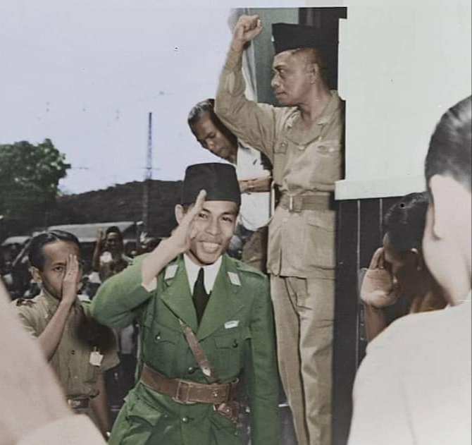 Jenderal Soedirman meneladani kita dengan delapan karakter mulia. Panglima Besar TNI yang pertama itu bukan hanya dihormati karena kepemimpinannya di medan perang, tetapi juga karena nilai-nilai moral yang ia pegang teguh.