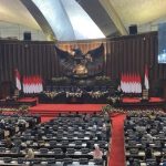 Pimpinan DPR, DPD, dan MPR 2024-2029 telah dipilih dan ditetapkan. Ada wajah lama dan wajah baru. Ternyata mekanisme pemilihan ketiga lembaga tinggi nagara itu berbeda.