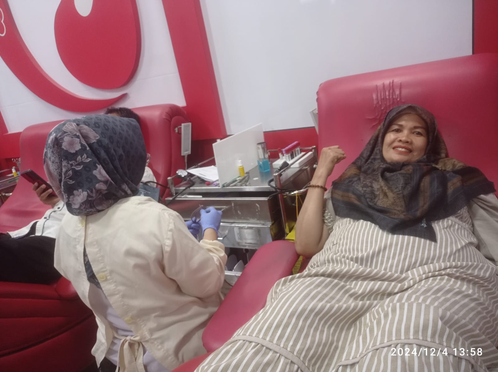 Menjadi Donor Darah Terinspirasi Anaknya yang Opname