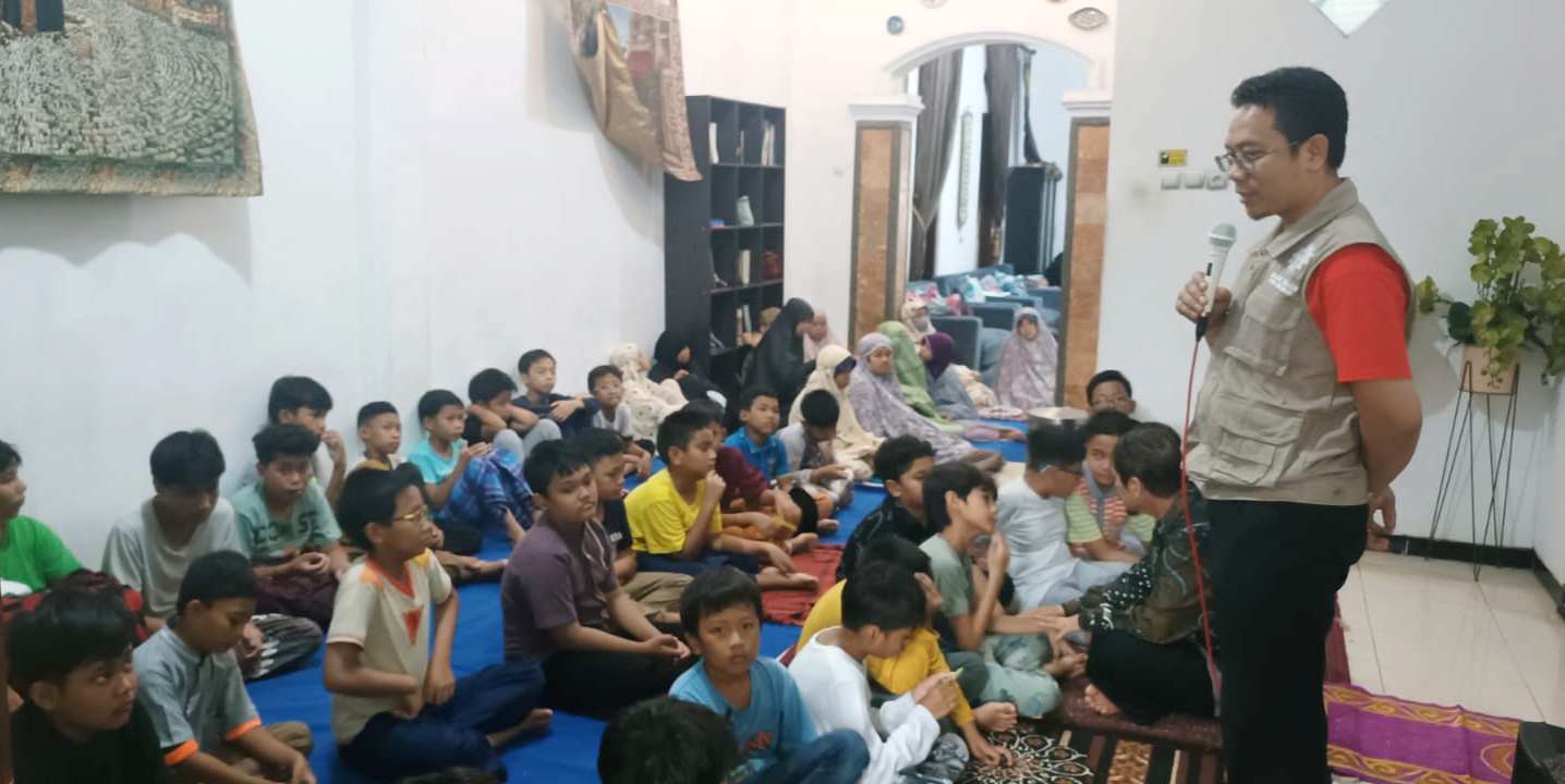 Pesan Menyentuh Kepala Sekolah di English Camp SD Musix