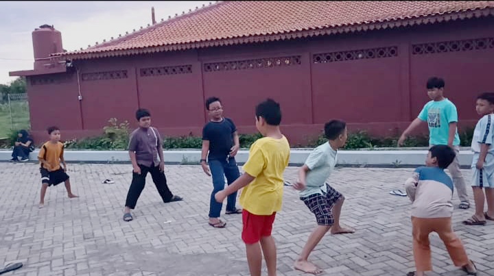 Semangat Pagi di English Camp SD Musix: Gugur Gunung Usir Mager!