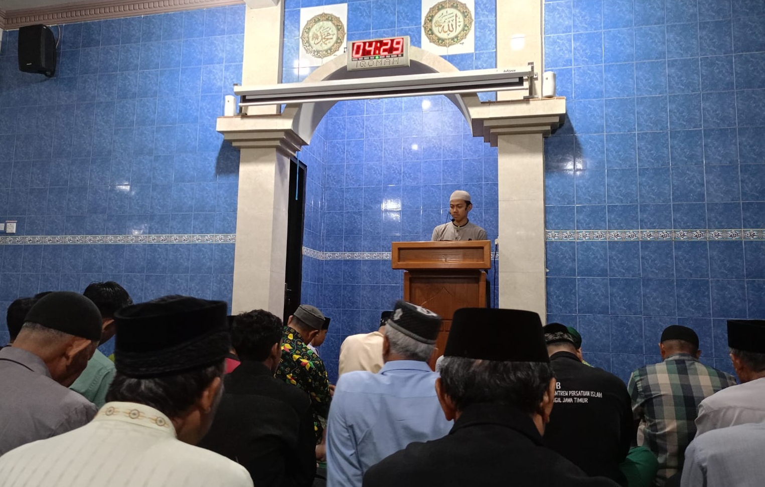 Terjun ke Masyarakat, Santri MA Maskumambang Praktikkan Ilmu Dakwah di Kedanyang