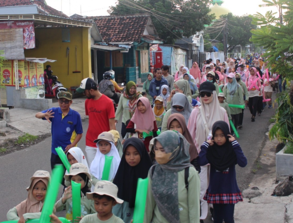 Ratusan Peserta Semarakkan Jalan Santai Milad Ke-73 TK Aisyiyah I Kota Probolinggo