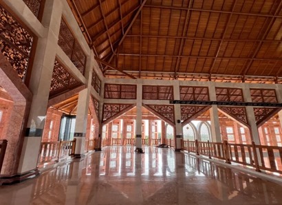 Masjid Syarif Abdurrahman di kompleks Makam Sunan Gunung Jati Cirebon. (Tagar.co/Kholis Ernawati)