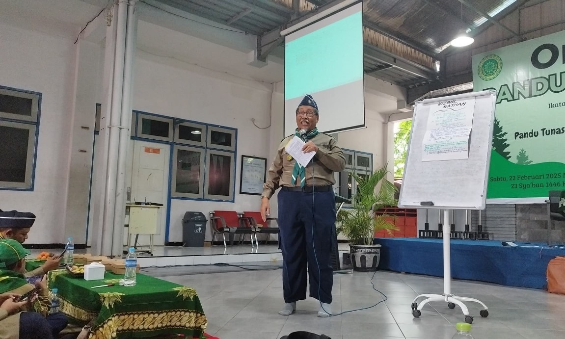 LCD Kalah! Kalender Bekas Jadi Media Ampuh Hidukan Sejarah Hizbul Wathan