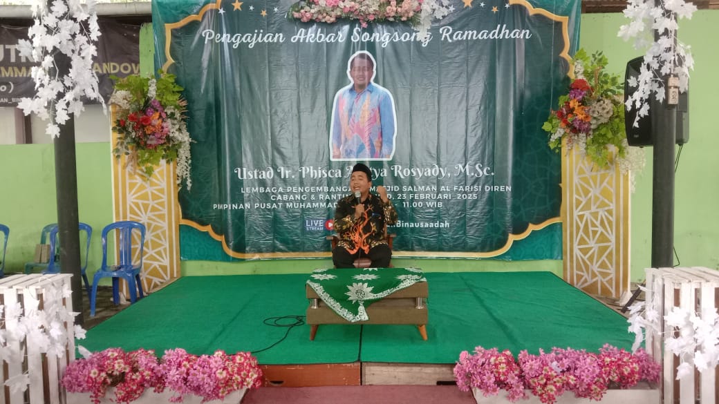 Ustadz Phisca saat mengisi Pengajian (Ahad/23/2/2025)(Tagar.co/Rizco Ardian)