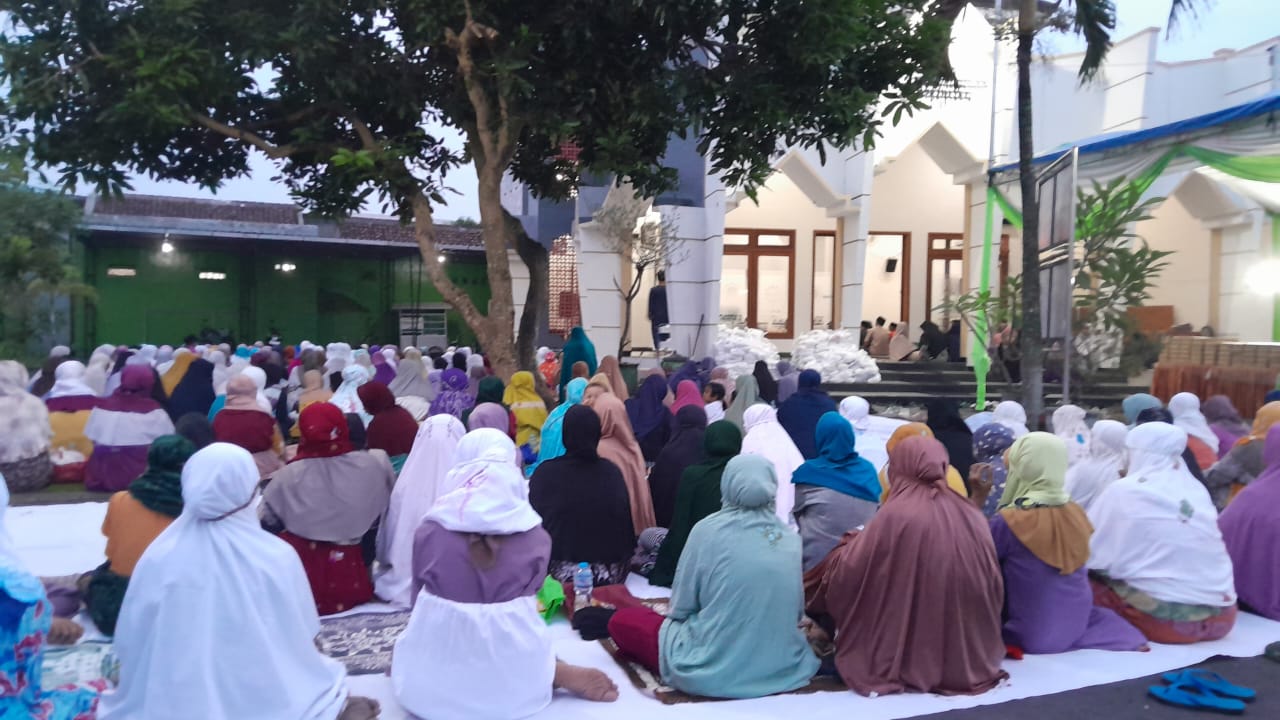Inilah daftar lokasi Salat Idulfitri 1446 di Bondowoso yang bisa Anda tuju. Muhammadiyah Kabupaten Bondowoso telah menyiapkannya.