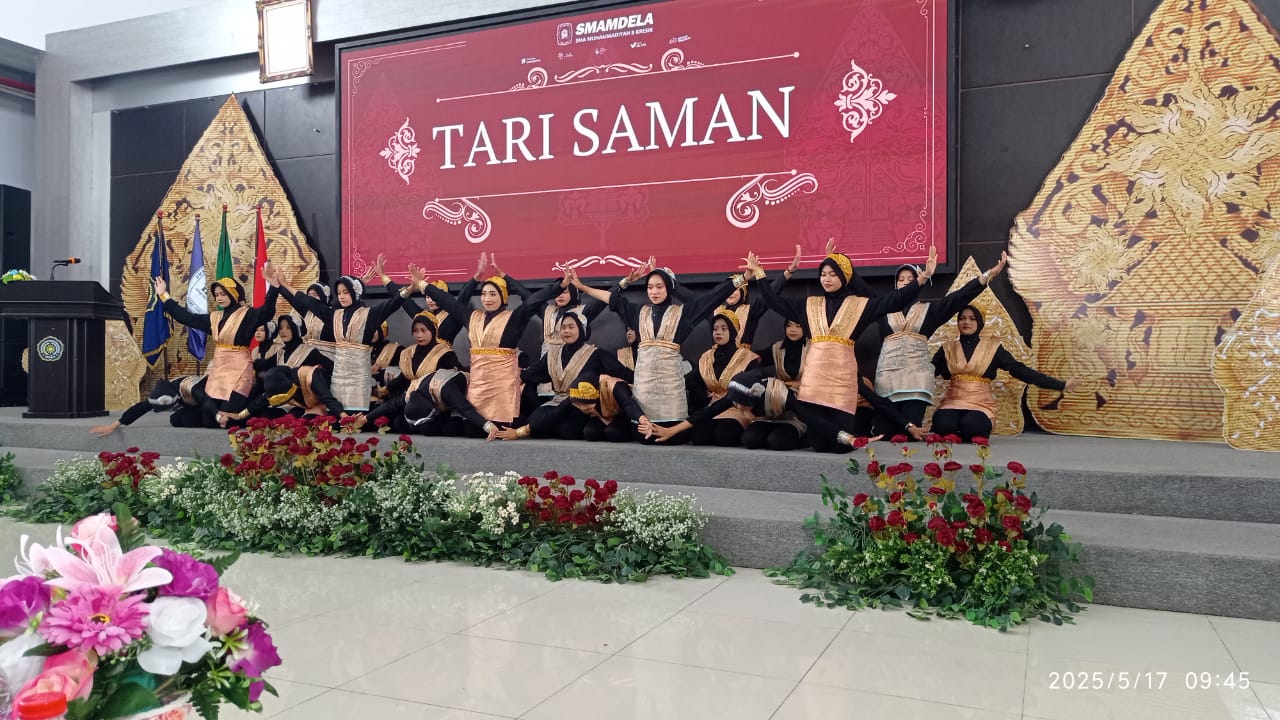 Tari Saman Guncang Panggung Haflah Akhirissanah Smamdela