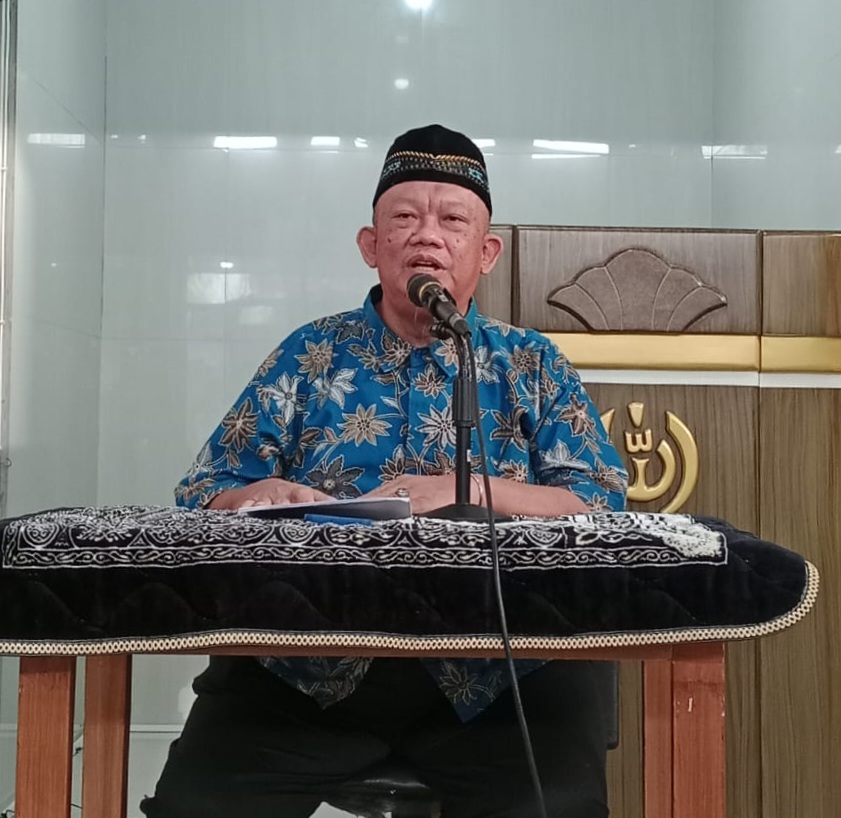 Kajian Ahad Pagi PCM Sedati penuh makna, bahas cara Nabi Ibrahim membangun iman lewat logika dan kecerdasan spiritual.