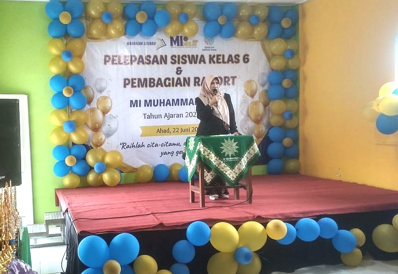Pelepasan Siswa MI Mulia: Sederhana, Penuh Makna