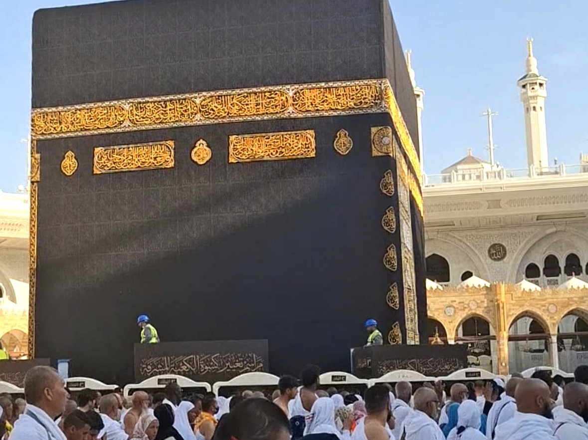 Hijrah Menuju Keikhlasan: Dari Makkah ke Madinah, dari Terpaksa ke Cinta