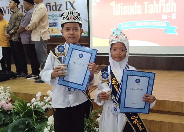 Qinara dan Alif: Kilau Hafiz Cilik dari SD Mumtas di Panggung Jawa Timur