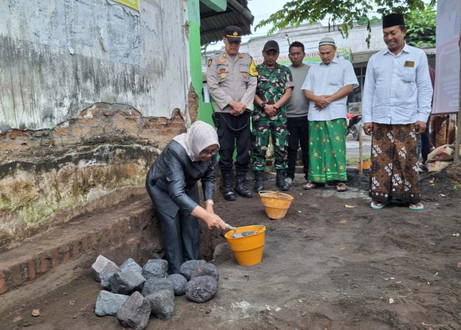 Dapur akan menyediakan makanan bergizi gratis bagi anak-anak di wilayah Kecamatan Tempeh. Juga bakal mendongkrak perekonomian warga.