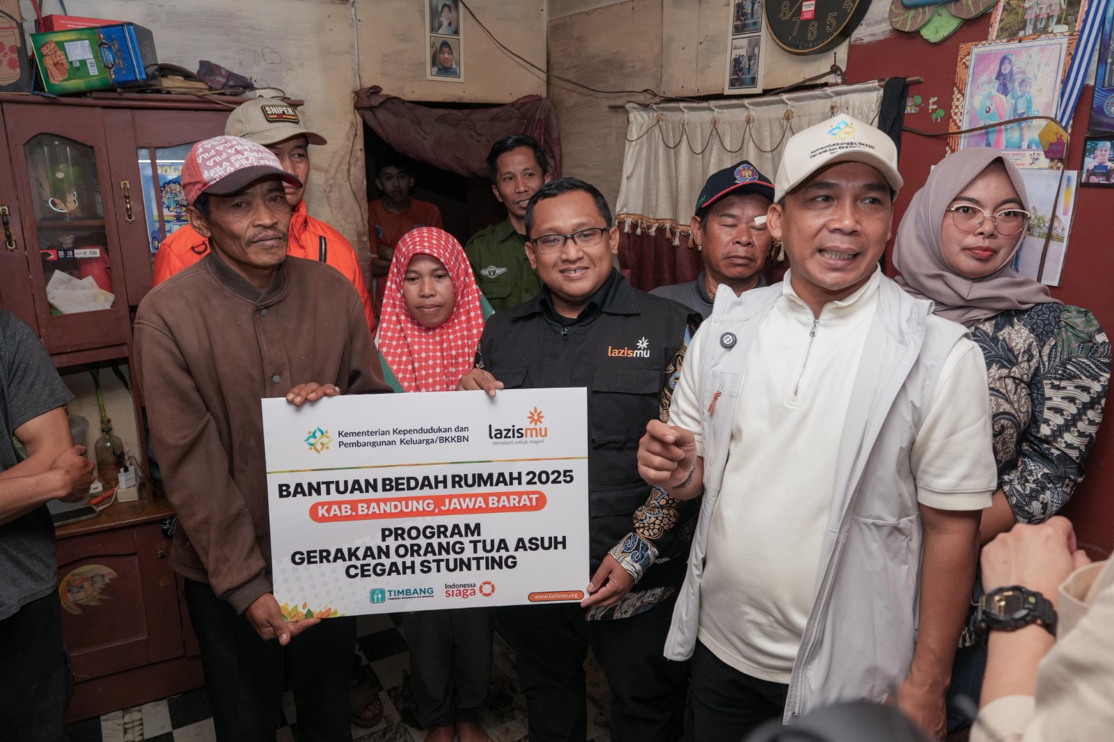 Bersama Lazismu, Kemendukbangga Bedah Rumah demi Cegah Stunting