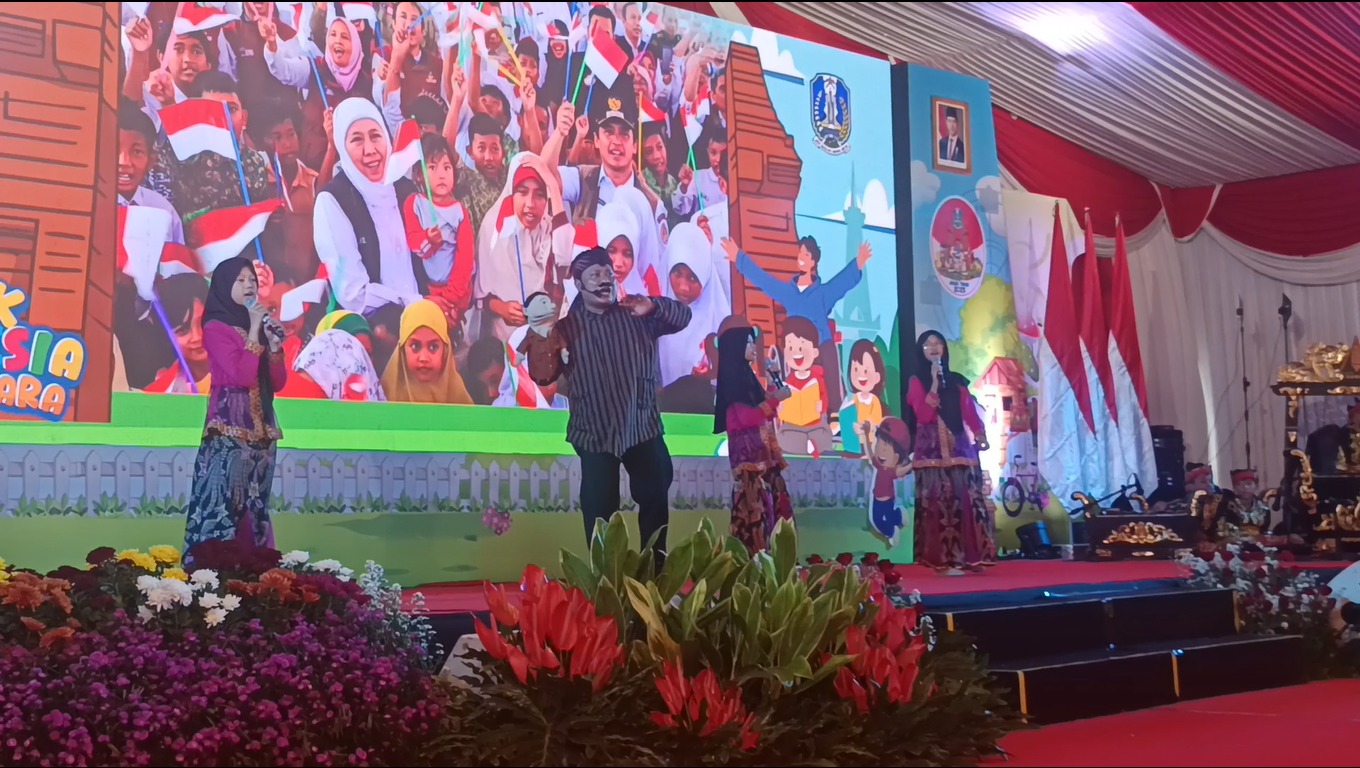 Sekolah Kreatif Baratajaya Hadirkan Toby dan Hiphop yang Memukau di Panggung HAN 2025