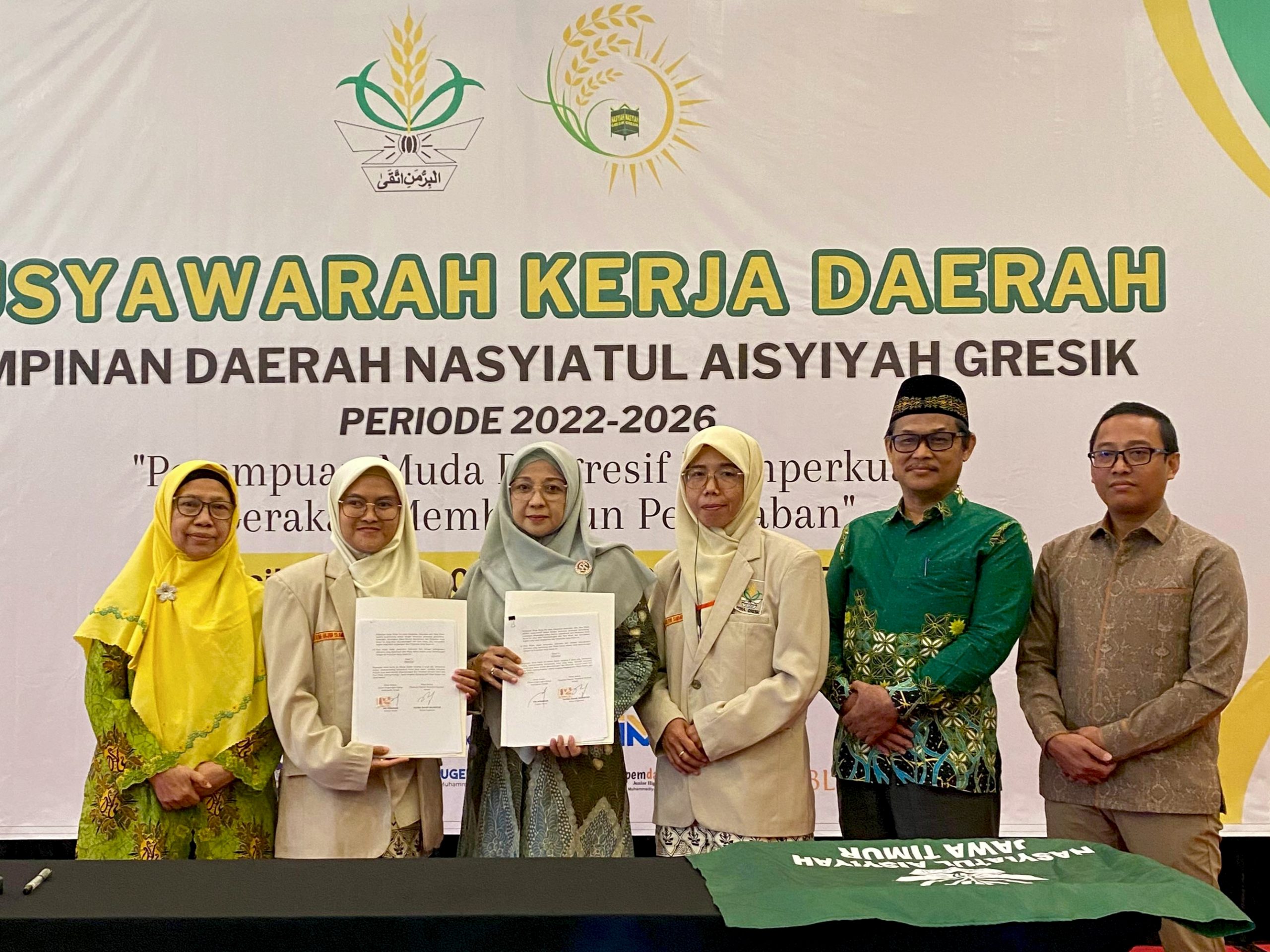 Hijaukan Gresik, PDNA Gresik Teken MoU dengan Dinas Lingkungan Hidup