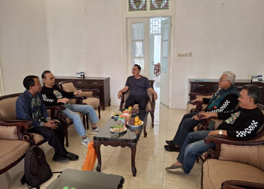 Bikersmu bekerja sama dengan Pemkab Lumajang mengadakan Kopi Darat Gabungan (Kopdargab) IV Jawa Timur di Glahaj Arum.