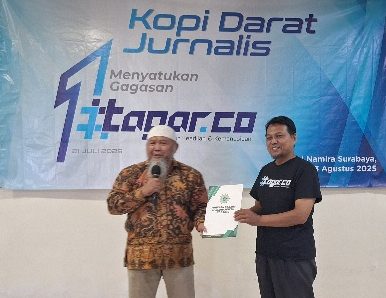 Bendahara PWM Jatim drh. Zainul Muslimin hadir dalam Kopi Darat Jurnalis Tagar.co di Hotel Namira, Surabaya.