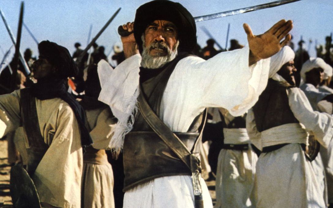 Hamzah bin Abdul Muththalib, Pembela Nabi