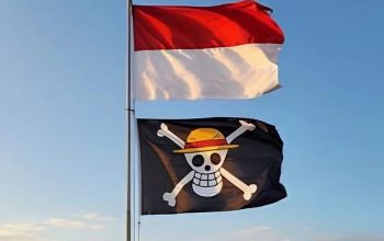 Bendera bajak laut Jolly Roger berkibar menyaingi merah putih di bulan Agustus tahun ini. Orang tersentak melihat tren aneh ini.