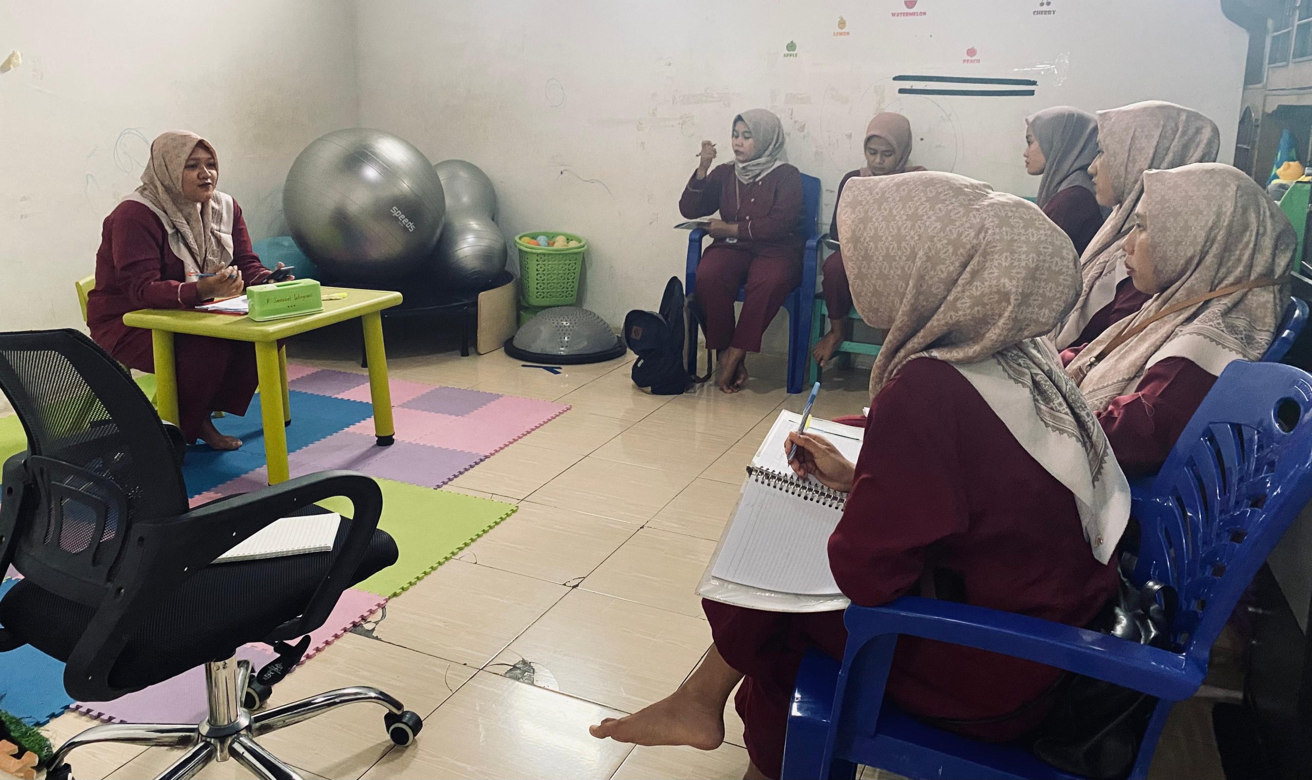 Logika Kids Latih Karyawan Tangani Kasus Perkembangan Bahasa Anak