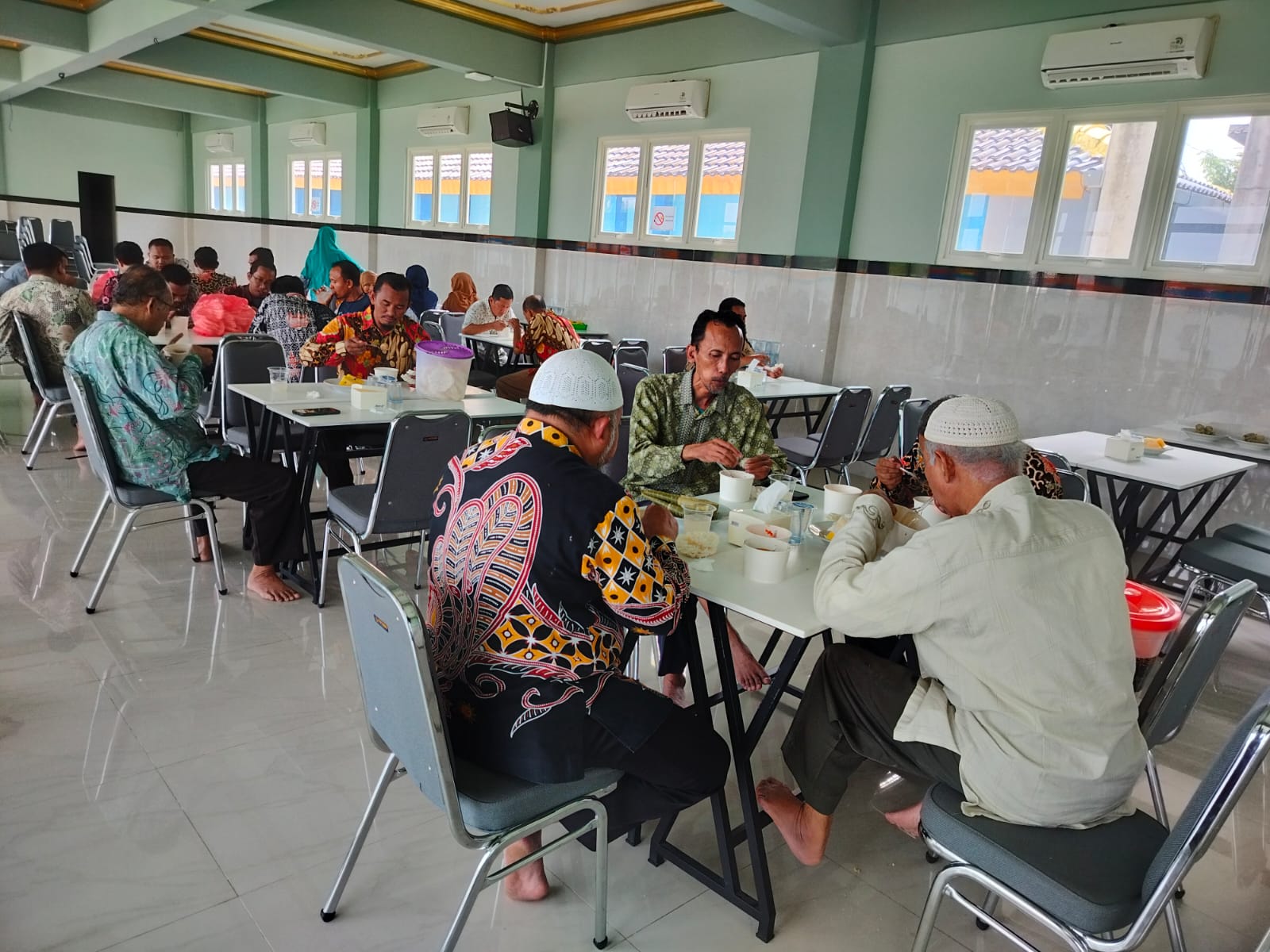 Silaturahmi Hangat di Al-Ishlah: 400 Porsi Bakso Mempererat Persaudaraan