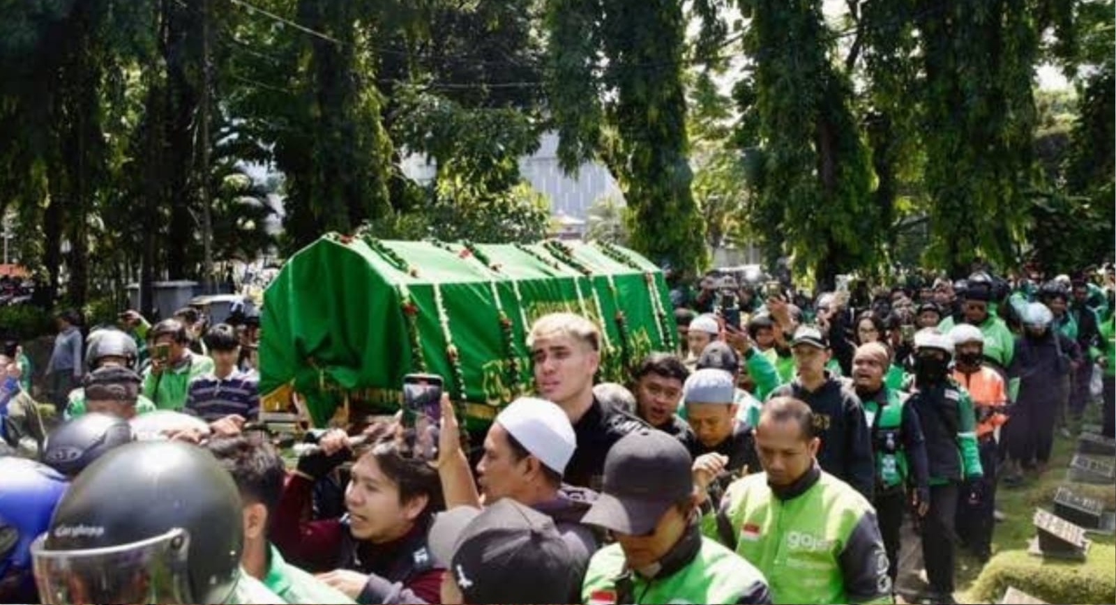 Tiga Kali Chaos, Satu Nyawa Melayang