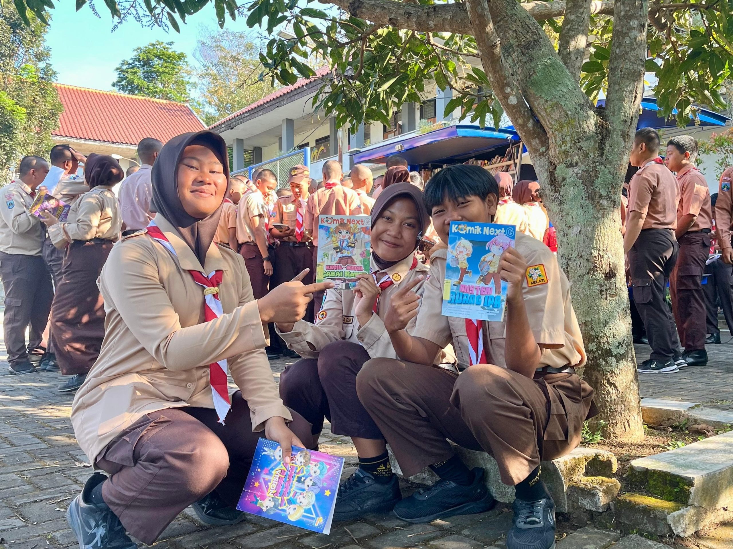 RBC Institute Hadirkan Mobil Terbang di SMKN 13 Malang, Ajak Siswa Melek Literasi Digital