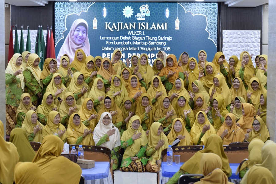 Triwulan Juni hingga Agustus Aisyiyah Lamongan telah banyak membuat kegiatan membantu masyarakat hingga mpembinaan akhlak generasi muda. 