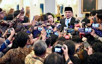 Menko Polkam Djamari Chaniago, mengatakan, bertekad terus mengabdi tanpa mengenal kata lelah. Gunakan sisa umur untuk kepentingan bangsa.