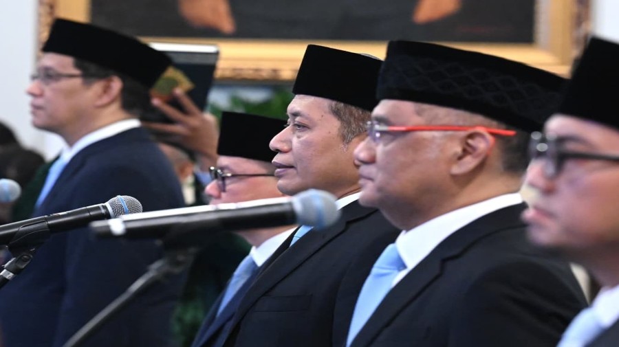 Habis Demo Terbitlah Reshuffle