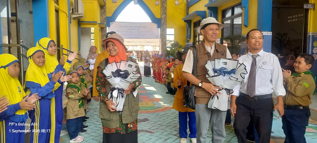 Kreativitas dan Kebersamaan Warga Mbois School Sambut Juri LLSMS 2025