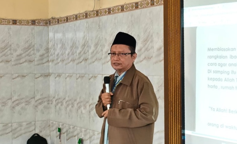 Kajian Parenting Islam Al-Fatih: Ridwan Ma’ruf Ajak Orang Tua Hadir Penuh untuk Anak