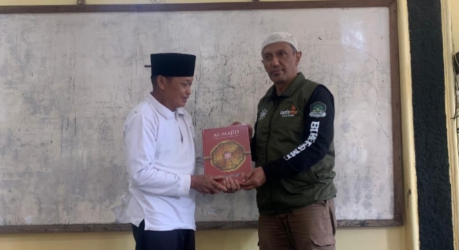 Touring silaturahmi Bikersmu Chapter Wonosobo Jateng, menikmati tadabur alam obyek wisata Gunung Lanang. Tak lupa baksos di PCM Kalibawang. Memadukan touring dengan pengajian, silaturahmi, dan aksi sosial