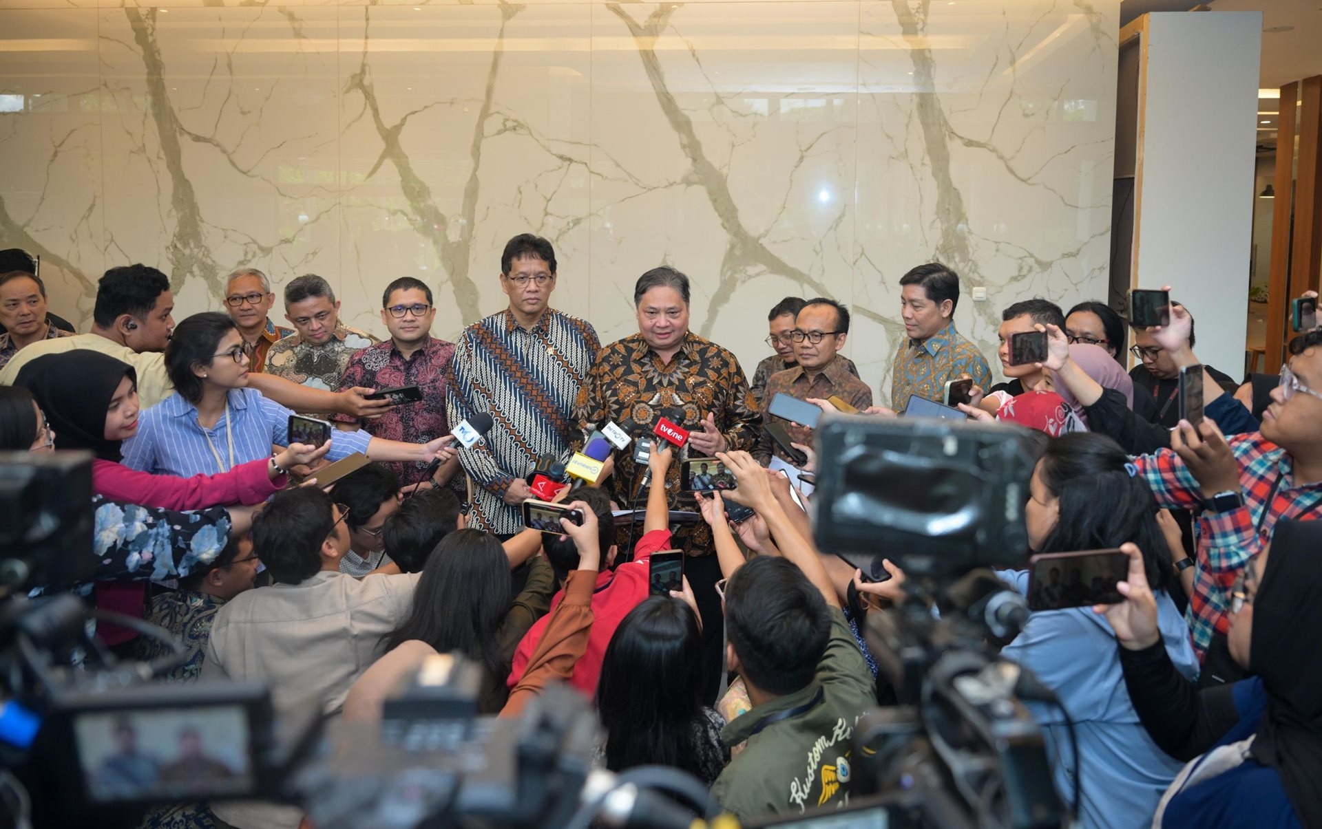 Stimulus Ekonomi 8+4+5: Solusi atau Beban Baru APBN?