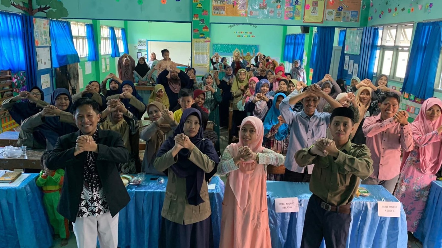 Parenting MIM 5 Banyutengah: Kolaborasi Solid Orang Tua dan Madrasah untuk Anak Juara