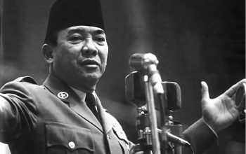 Pidato Bung Karno yang menunjukkan isyarat bakal meletus penculikan para jenderal diucapkan sore hari jelang hari H. Isyarat itu berupa kisah perang Baratayuda,