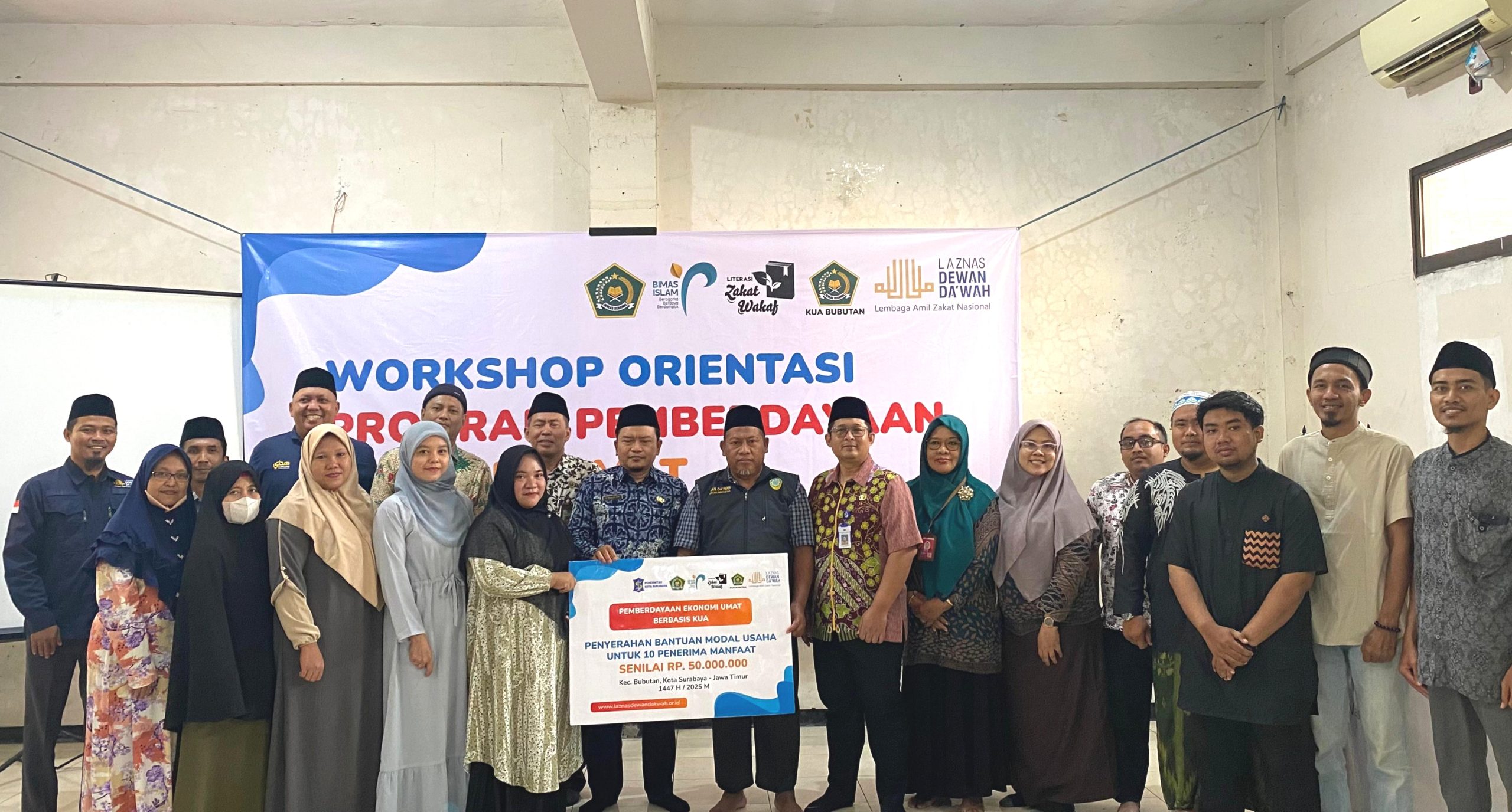 Dakwah Bilhikmah, Laznas Dewan Dakwah Salurkan Modal Usaha untuk 10 Warga