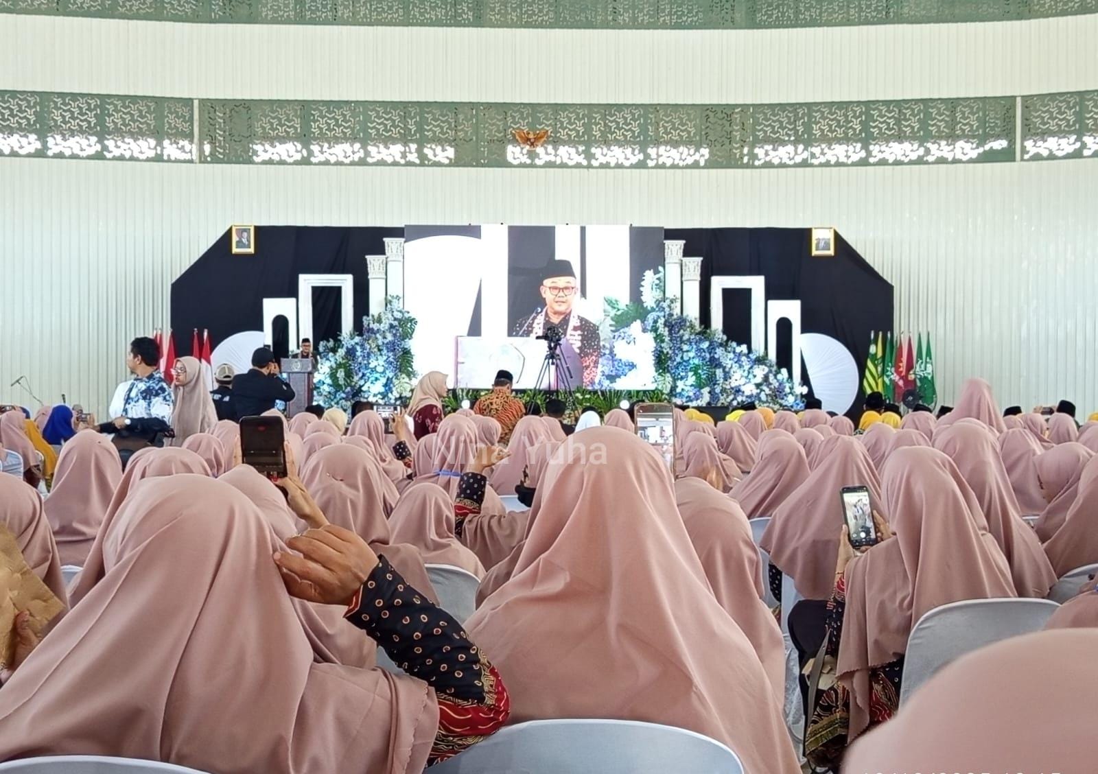 Dari Senam Hingga Pantun, Mendikdasmen Rayakan Milad Ke-28 IGABA di Lamongan