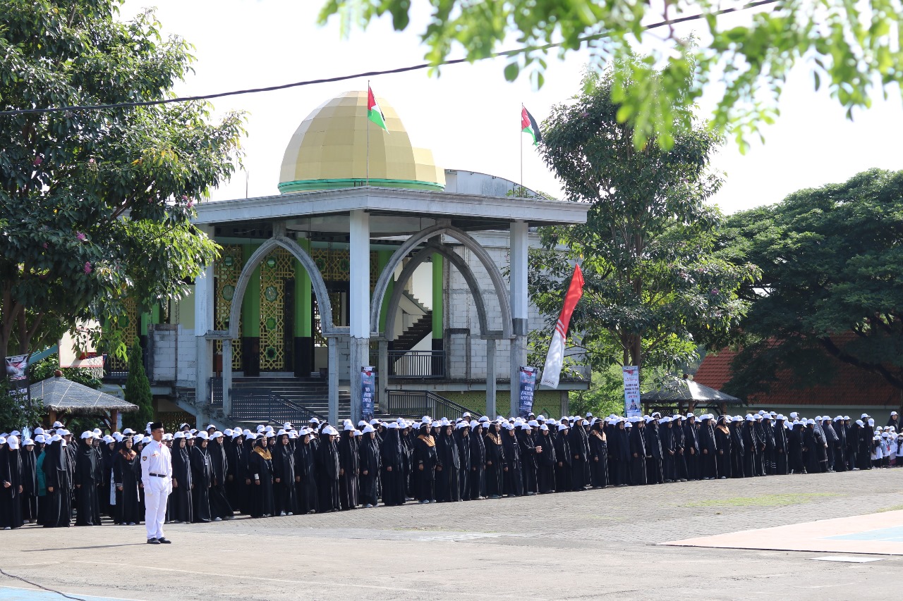Santri eLKISI Kobarkan Semangat Kebangsaan dan Solidaritas Palestina